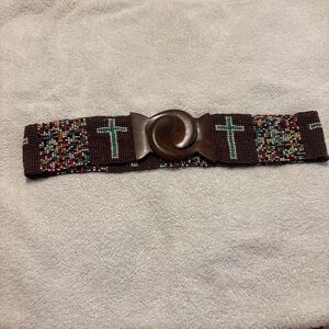Handmade women's belt with rhinestones and a wooden buckle—stretchy. Size S,M